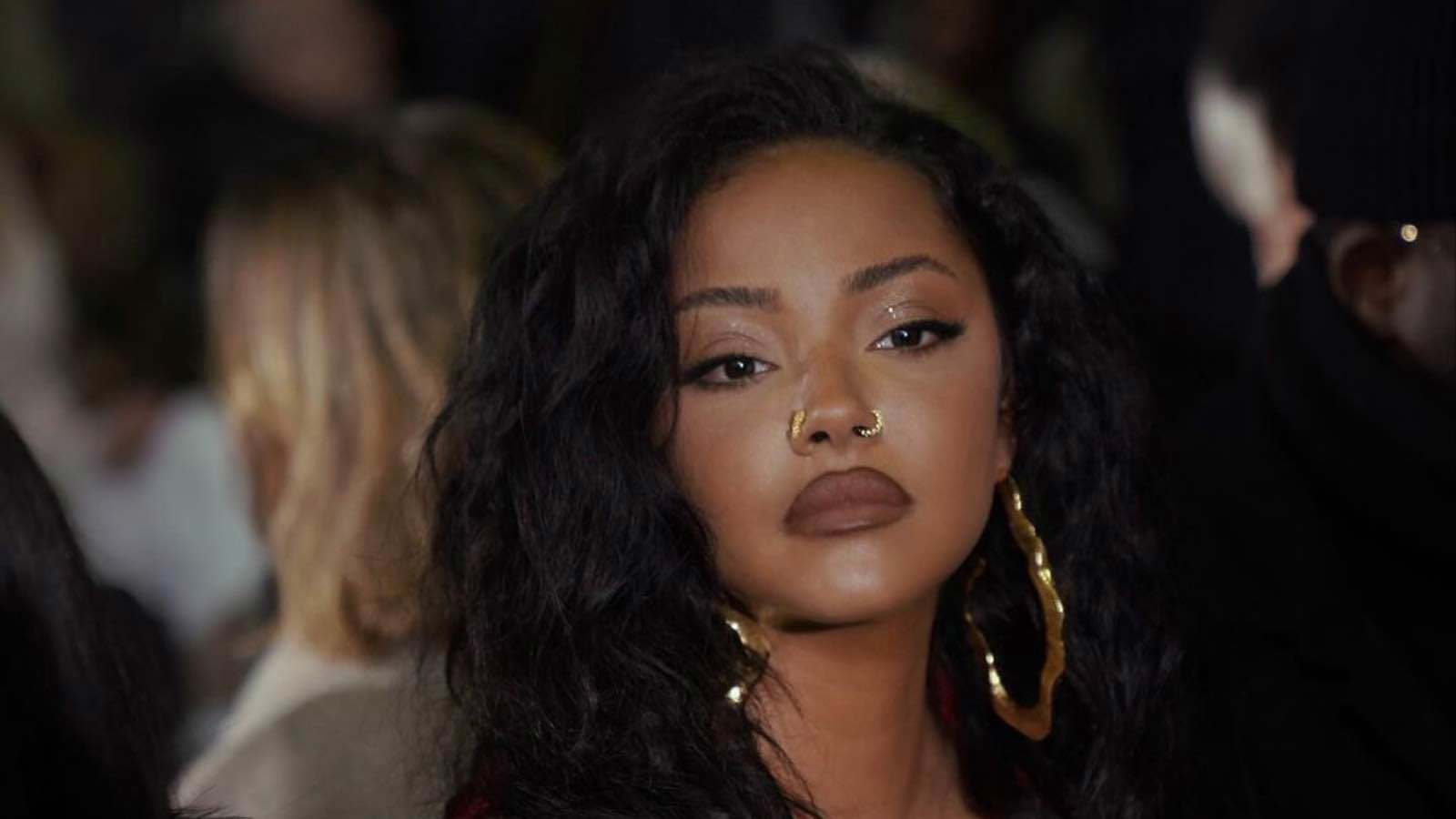 فيلم رعب.. مغنية تونسية تتعرض لحادث "مريب" في فرنسا (فيديو)