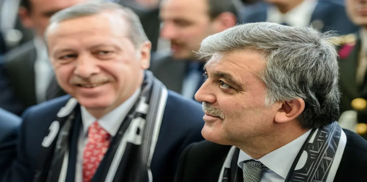 وسط أنباء عن خوضه سباق الرئاسة.. هل يبدد "غول" أحلام أردوغان بحكم رئاسي مطلق في تركيا؟