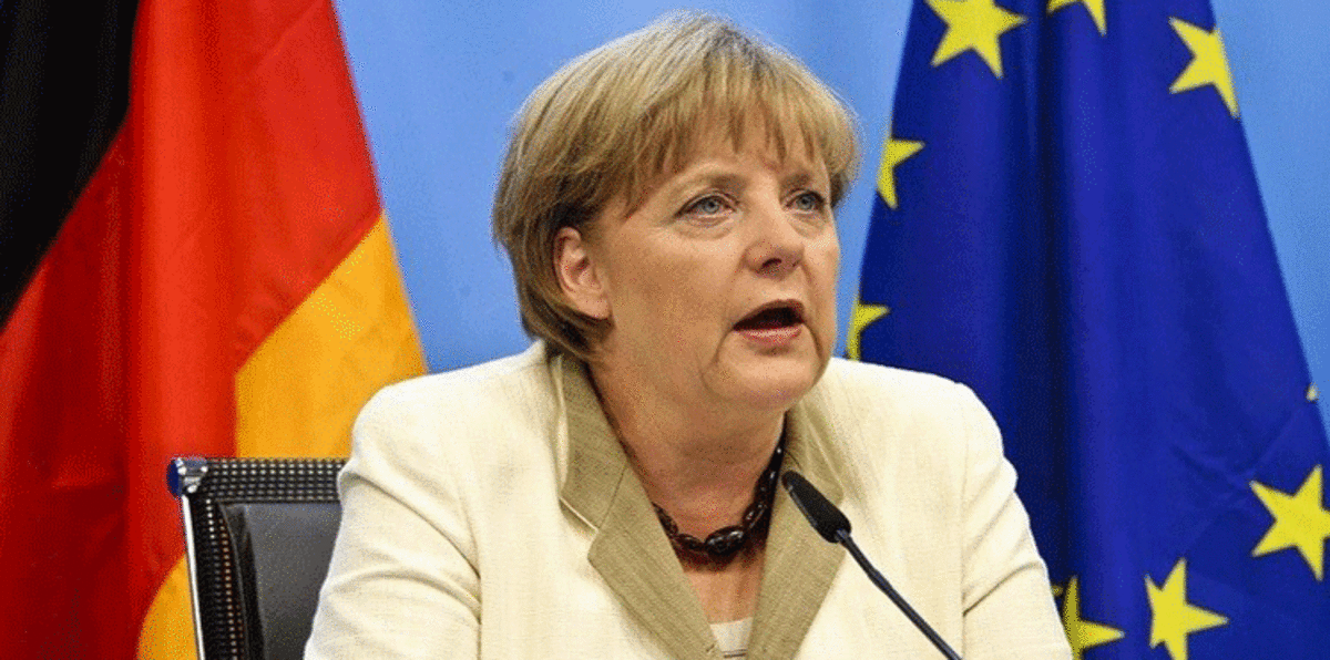 ميركل: على أوروبا العمل مع ليبيا للحد من الهجرة غير الشرعية