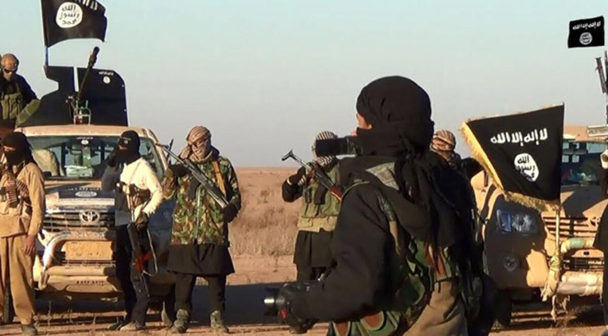 مقتل 25 من داعش في معارك القلمون السوري