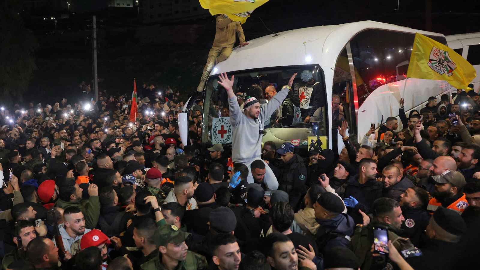 البرغوثي وسعدات.. "عقبة" في طريق المرحلة الثانية من اتفاق غزة