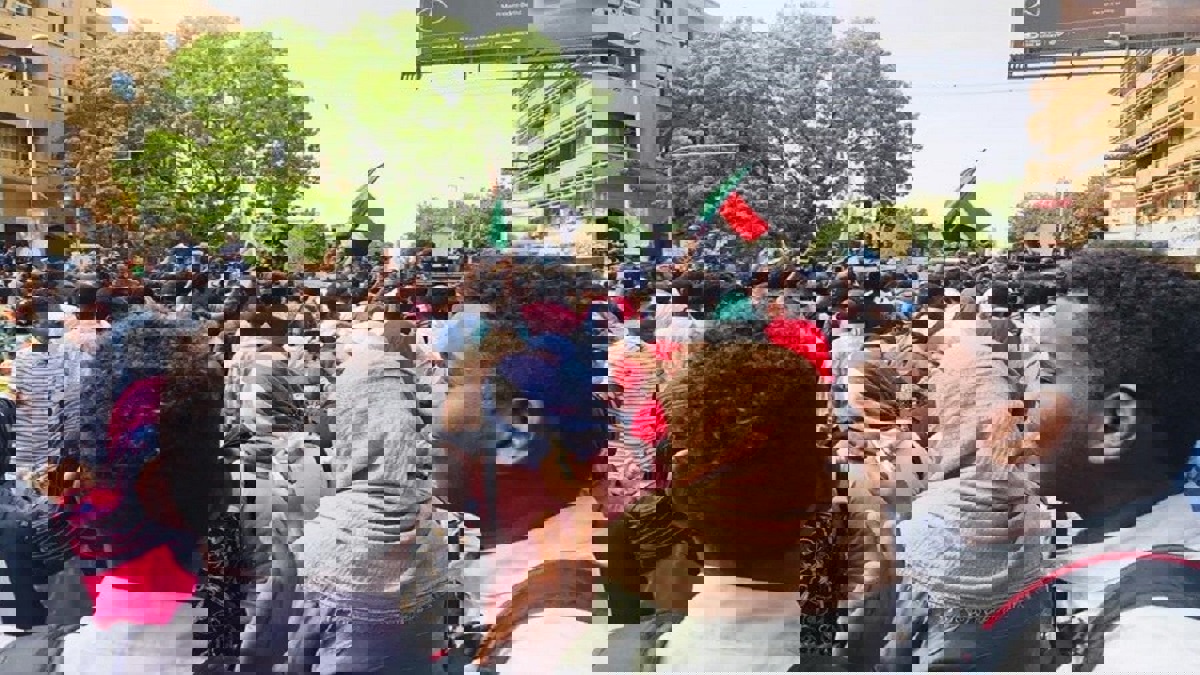 السودان.. الآلاف يتظاهرون بالخرطوم في مليونية تعيين رئيس للقضاء ونائب عام (فيديو)