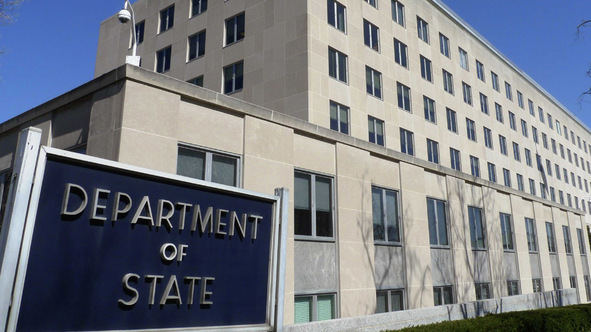 واشنطن تمدد القيود المفروضة على البرنامج النووي الإيراني 60 يوما