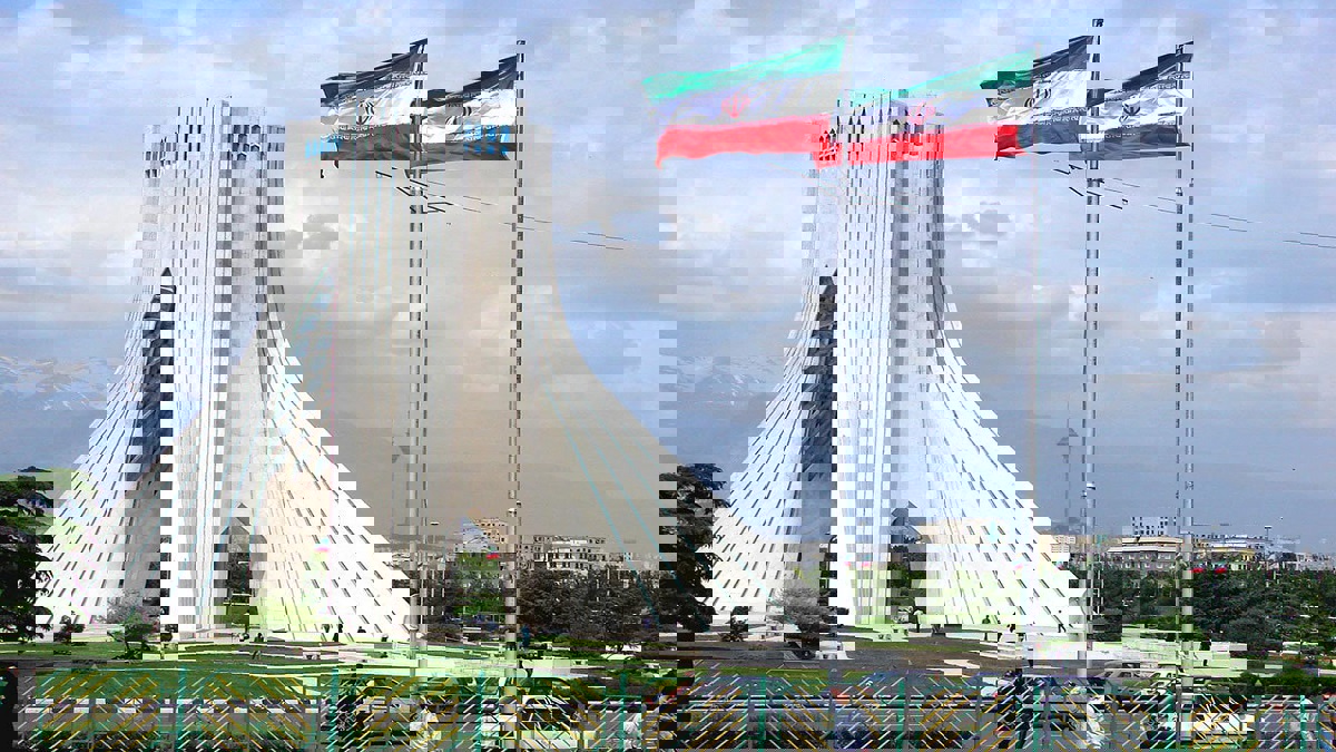 مسؤول أمريكي: واشنطن تدرس فرض عقوبات إضافية على إيران