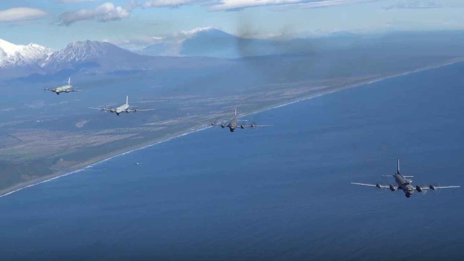 طائرات روسية وصينية تخترق المجال الجوي لكوريا الجنوبية