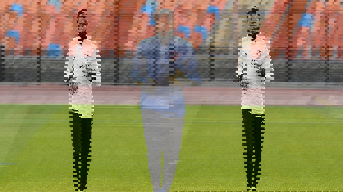 تفاصيل أزمة جنش مع مدرب الزمالك.. وإدارة النادي تقرر عقابه (فيديو)