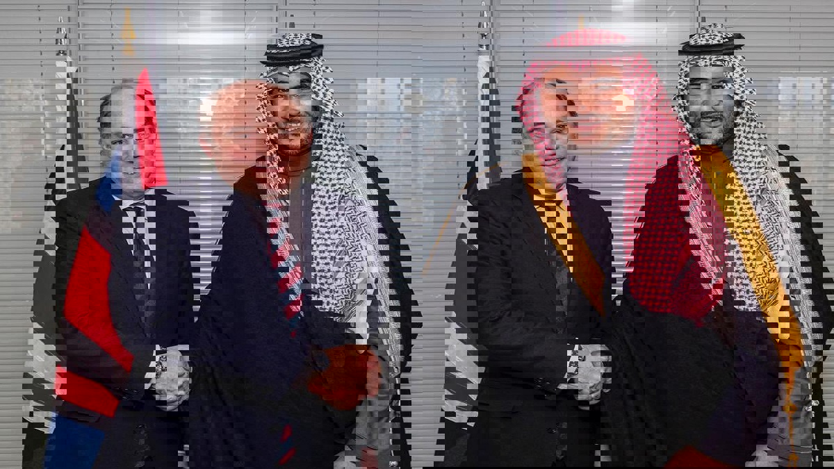 الأمير خالد بن سلمان يبحث "تحديات المنطقة" مع وزير الدفاع البريطاني