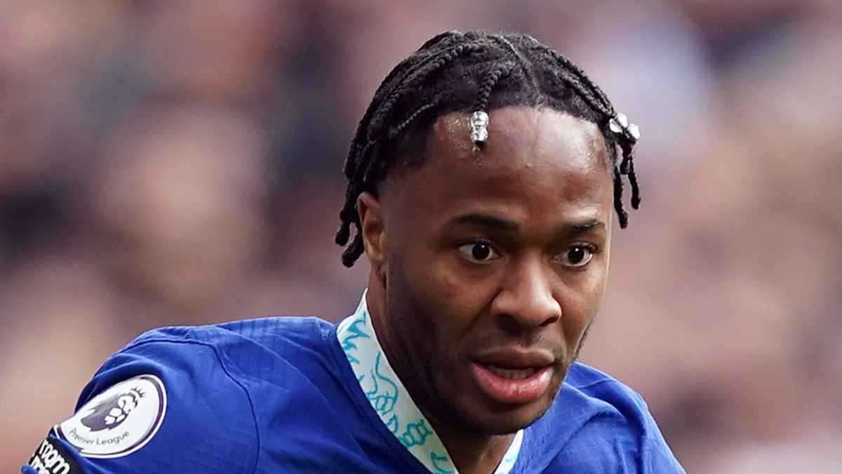 لحظات مرعبة.. اقتحام منزل رحيم سترلينغ أثناء وجوده