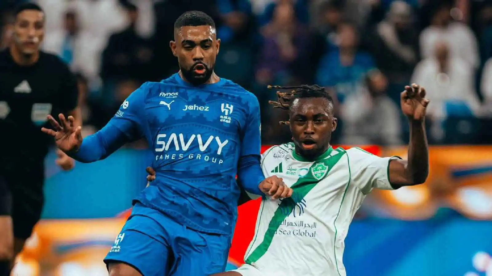 أكثر 3 لاعبين فجروا غضب جمهور الأهلي السعودي أمام الهلال