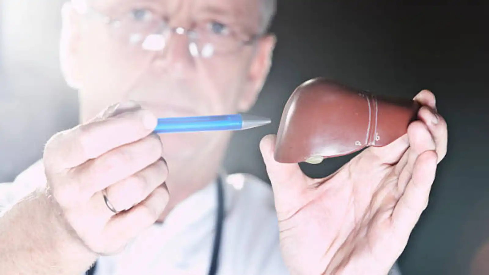 أعراض يومية بسيطة تكشف عن صحة الكبد الدهني