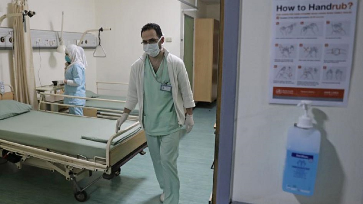 مخاوف في لبنان من موجة كورونا جديدة مع تزايد الإصابات