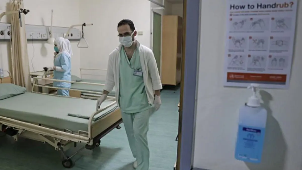 مخاوف في لبنان من موجة كورونا جديدة مع تزايد الإصابات