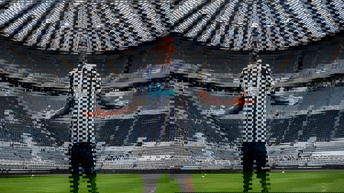 رسميا.. نيوكاسل يعلن التعاقد مع ألكسندر إيزاك