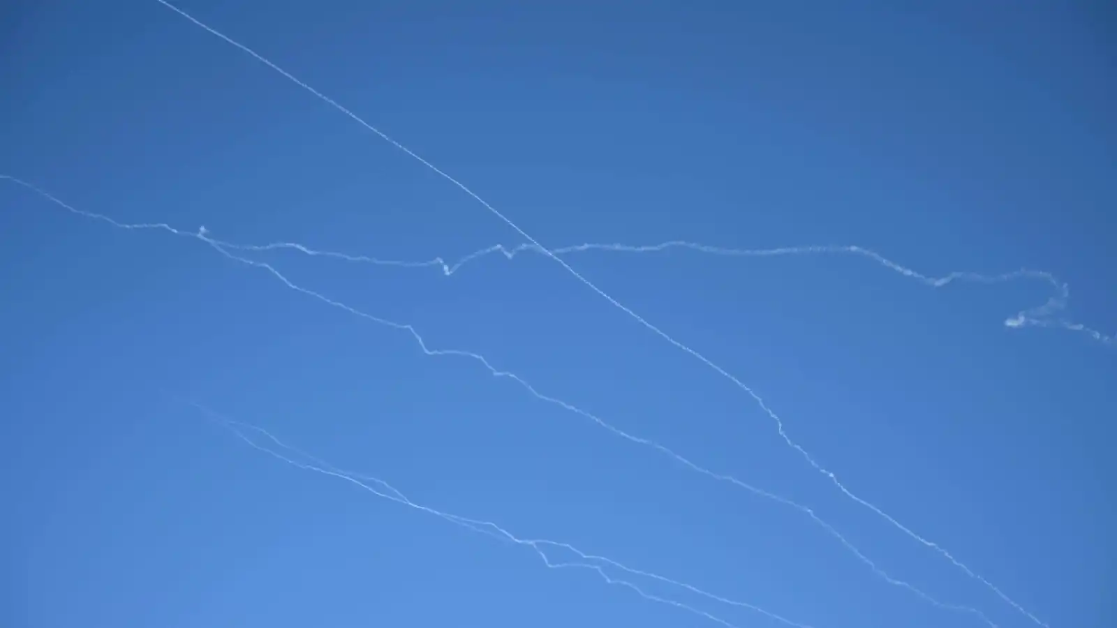 موجة جديدة من القصف الصاروخي الإيراني على إسرائيل