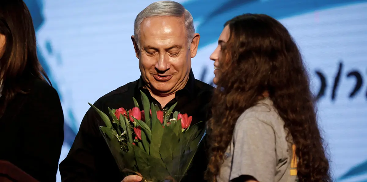 تقرير: هكذا يصرف نتنياهو أنظار الإسرائيليين عن فساده عبر خلق حالة طوارئ وهمية