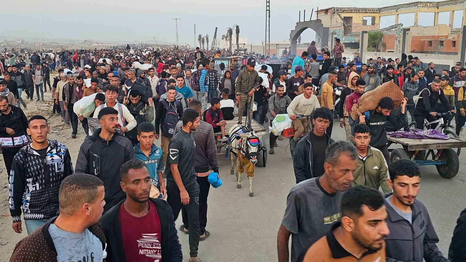 نائب ياسر أبو شباب: سنلاحق حماس ونشكل حكومة في شمال رفح