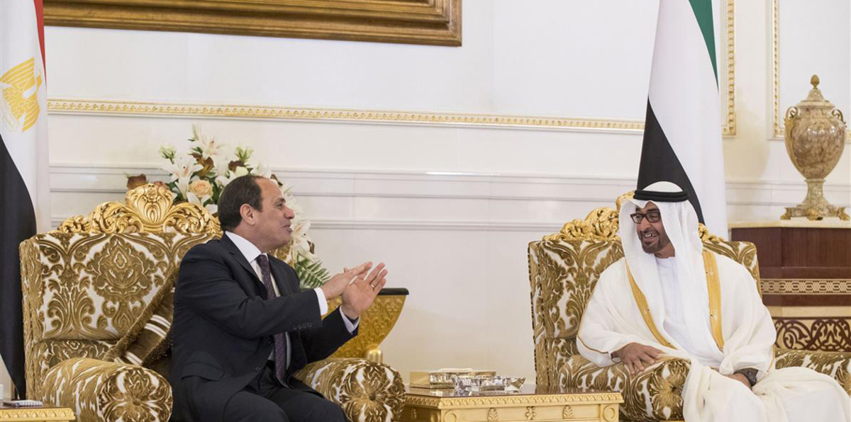 محمد بن زايد يستقبل الرئيس المصري السيسي في أبوظبي