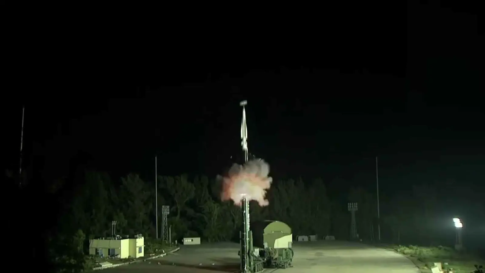 سيغير قواعد اللعبة.. الهند تختبر بنجاح صاروخاً فرط صوتي (فيديو)