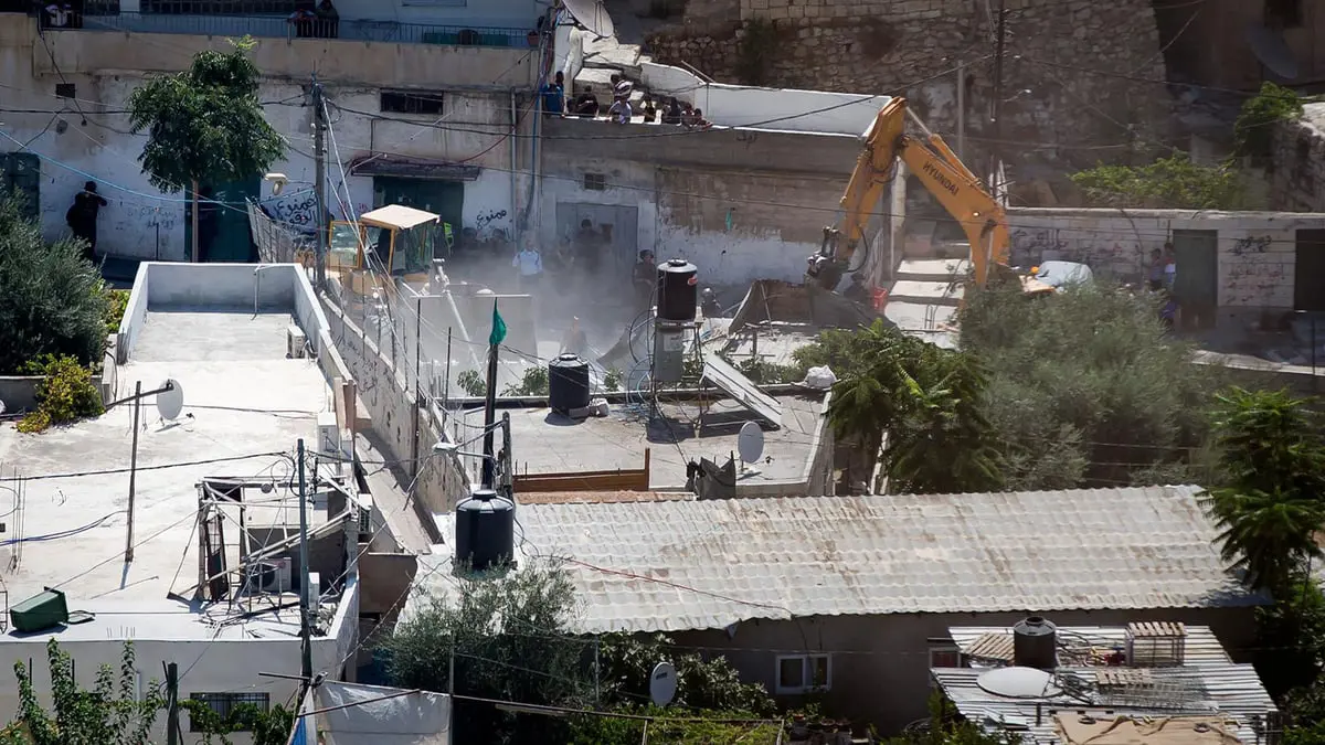 القدس.. مواجهات عقب اقتحام الجيش الإسرائيلي بلدة سلوان لهدم 18 منشأة