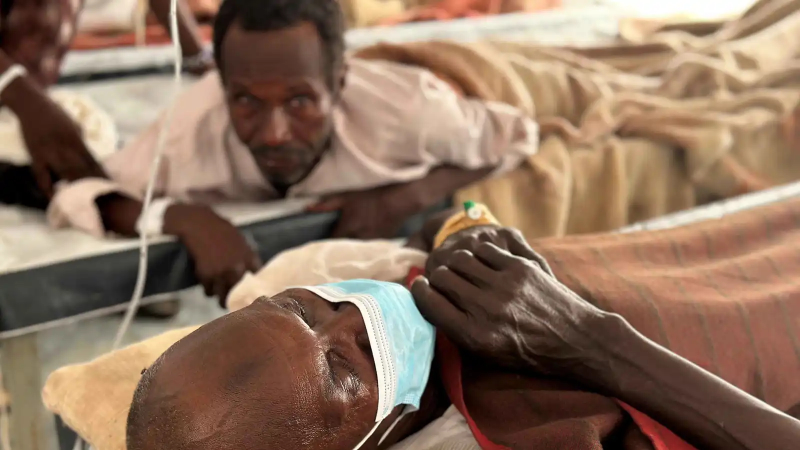 مع تدفق اللاجئين السودانيين.. ليبيا تضع خطة طوارئ لمواجهة الكوليرا