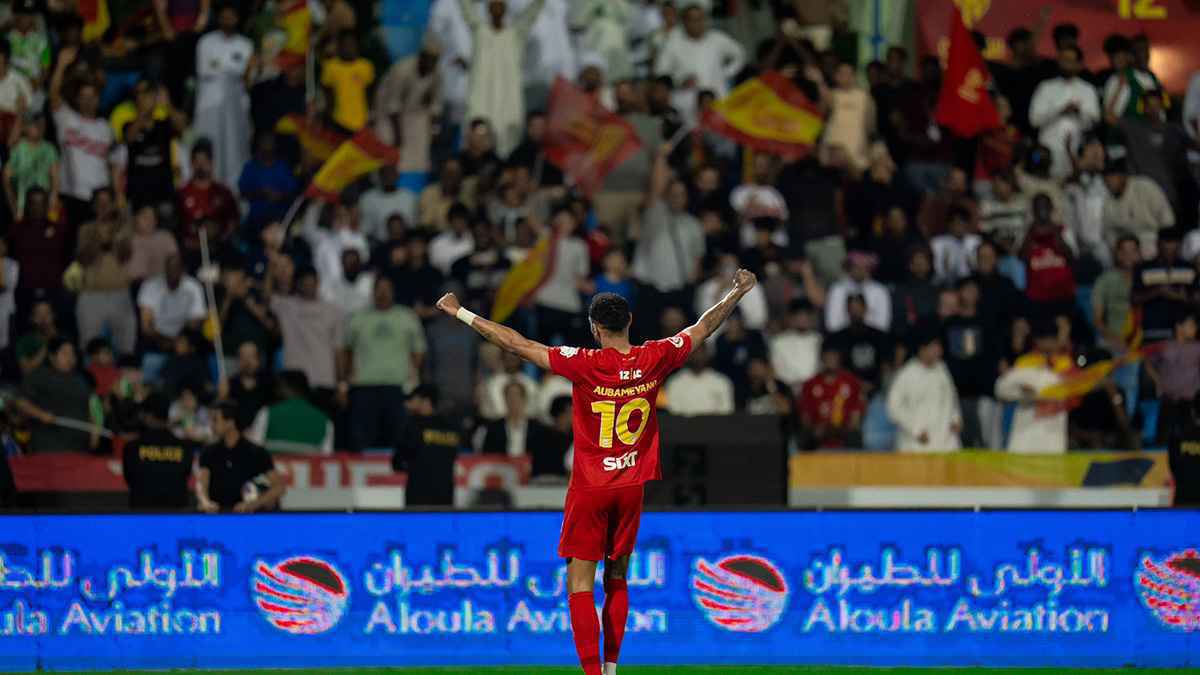 عمري 63.. رد فعل مثير من أوباميانغ "العجوز" (صورة)