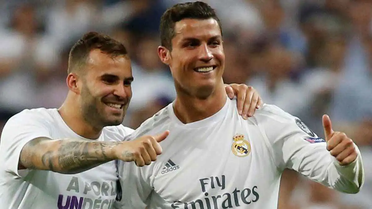 عظيم يا خيسي.. كريستيانو رونالدو يفاجئ زميله السابق في ريال مدريد