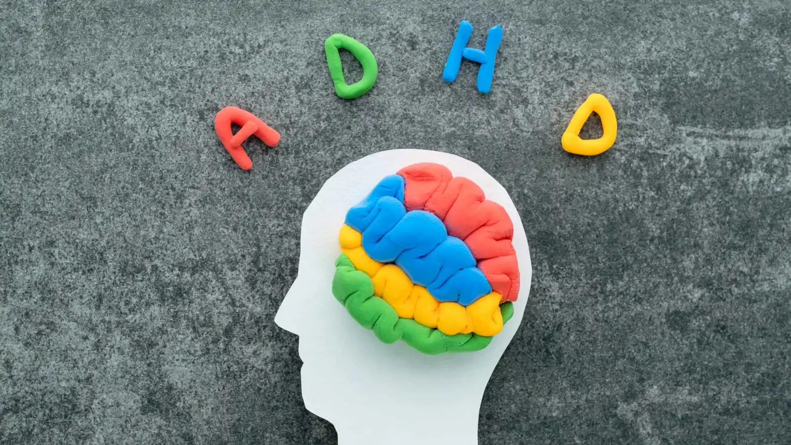 ماذا يحدث داخل عقل المصاب باضطراب نقص الانتباه وفرط النشاط؟