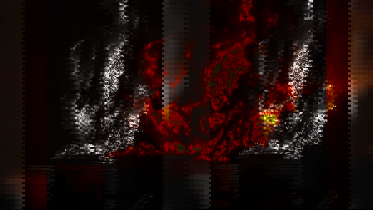 اندلاع حريق بمصنع للبتروكيماويات وسط إيران