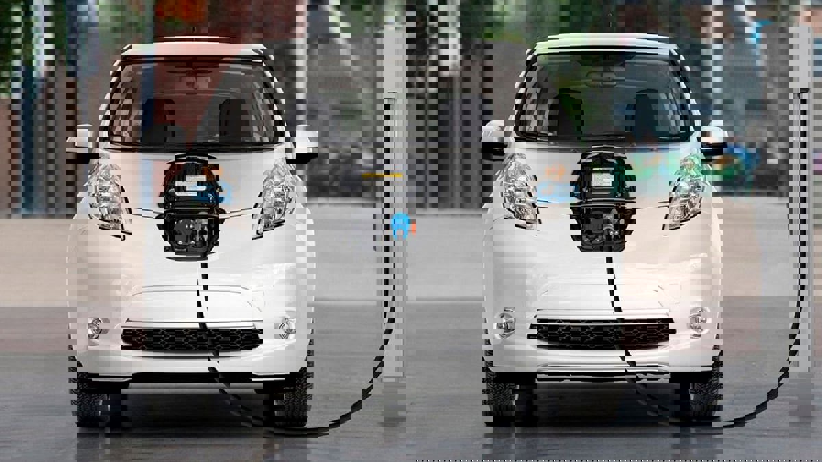 الأردنيون يقبلون على السيارات الكهربائية هربا من ارتفاع أسعار البنزين