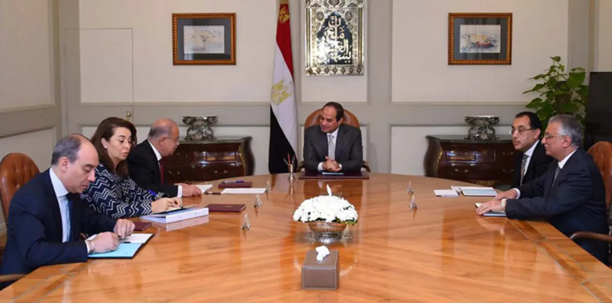 شريف إسماعيل يجري جولات ماراثونية لإعداد البرنامج الحكومي