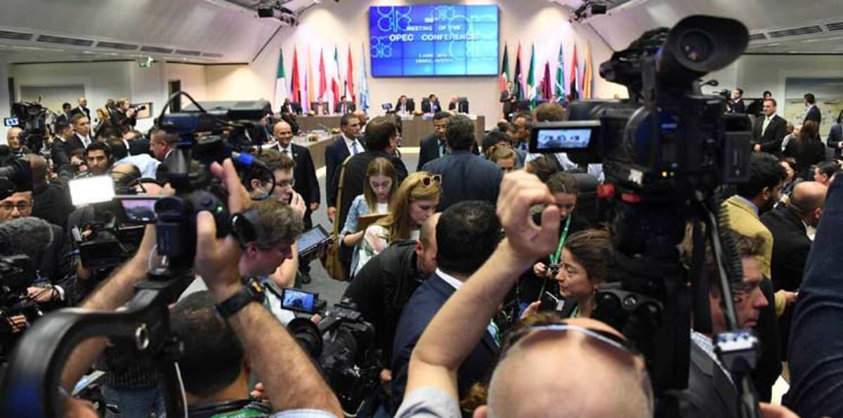 اجتماع أوبك.. إيران تعيق التوصل لاتفاق على خفض الإنتاج
