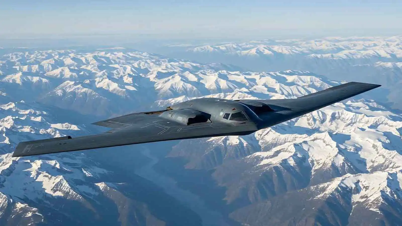 أسطورة التخفي.. كيف غيّرت طائرة "B-2" مفهوم القتال الجوي؟