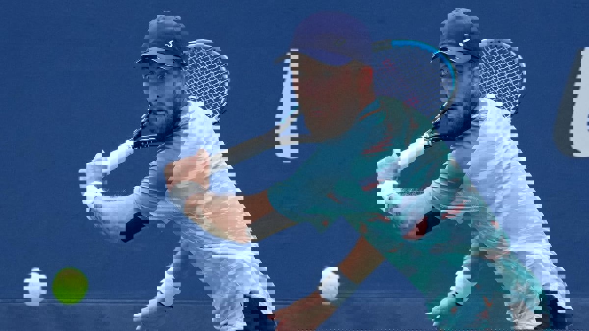 الخاسر المحظوظ كورنتين موتيه يدخل التاريخ في بطولة أمريكا المفتوحة للتنس