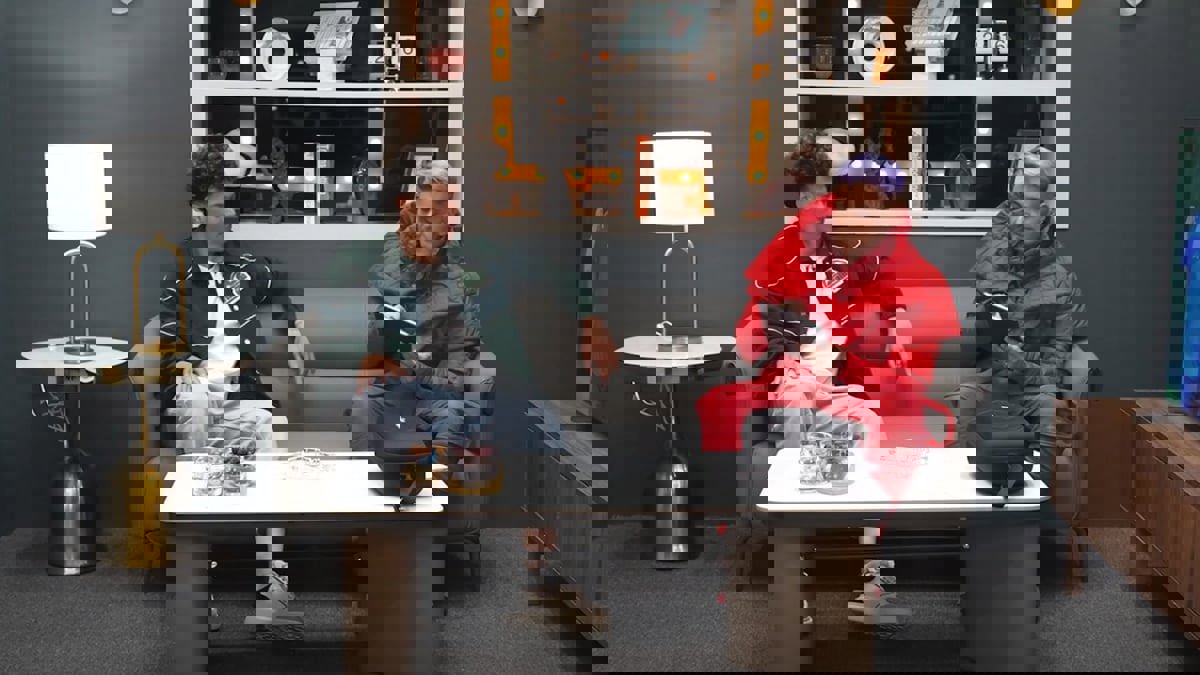 ما علاقة إمام عاشور بإلغاء حلقة رضا عبدالعال مع رامز؟