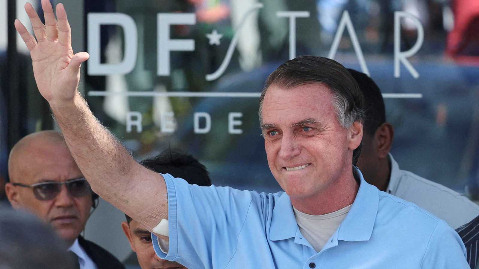 سلطات البرازيل تعيد بولسونارو للسجن بعد خضوعه لإجراءات طبية