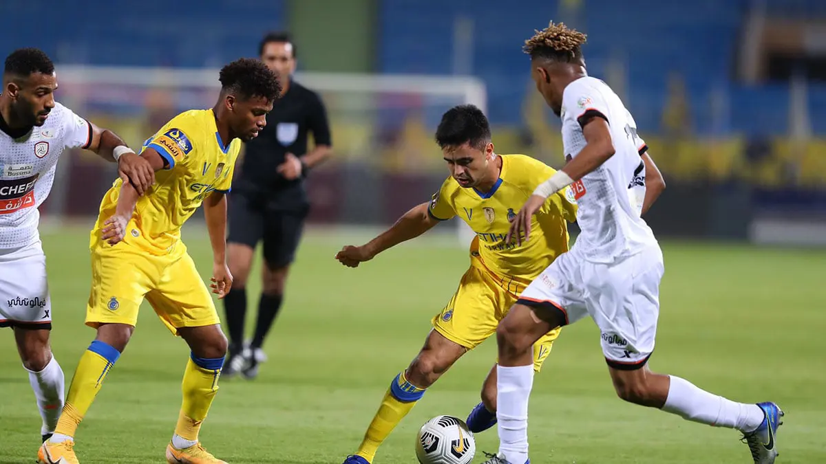 بعد بداية هي الأسوأ في تاريخه.. ما أسباب سقوط النصر أمام الشباب؟