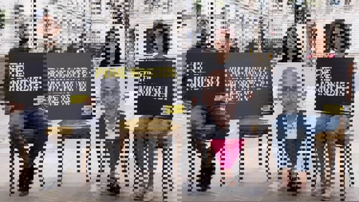 إيران.. مهندس بريطاني يبدأ إضرابا عن الطعام داخل سجنه