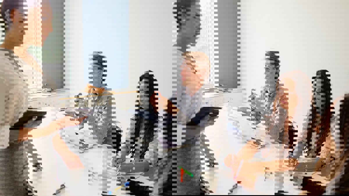 كيف نحل المشكلات كفريق عمل؟