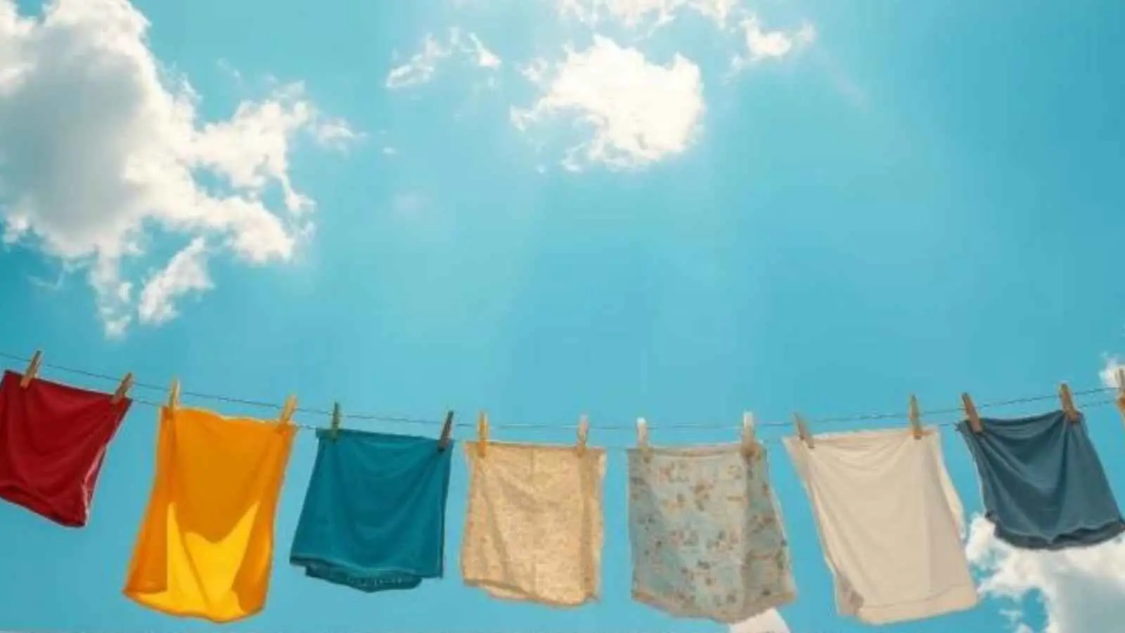 العراق.. وفاة طفلة خنقًا بـ"حبل غسيل"