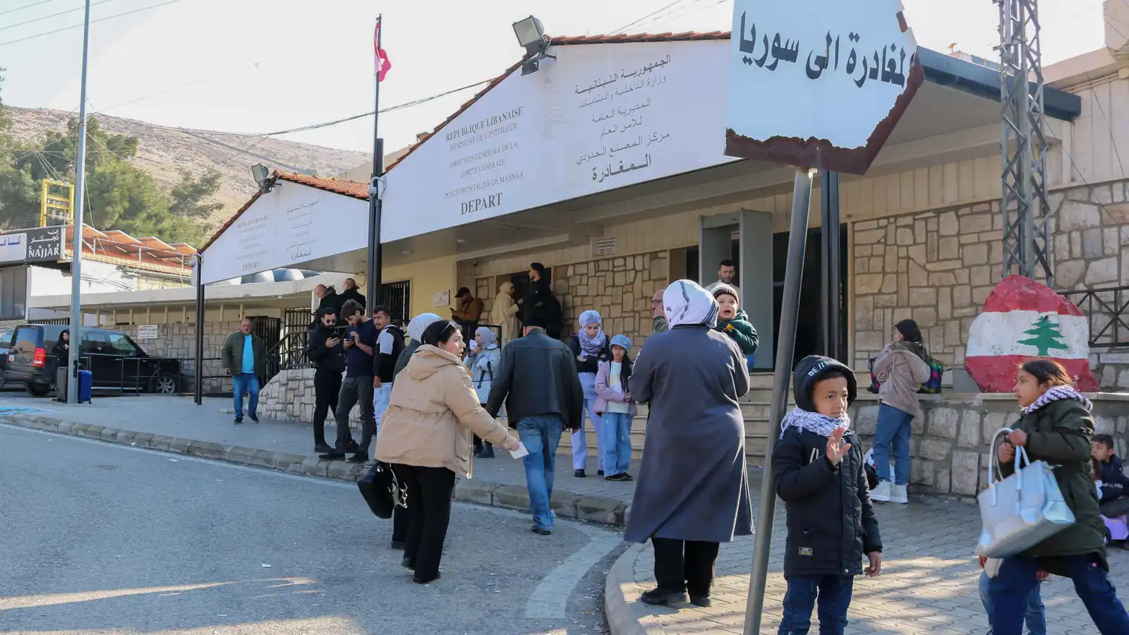 التفاهمات المؤجلة بين بيروت ودمشق.. رهانات مفتوحة وعقد متشابكة