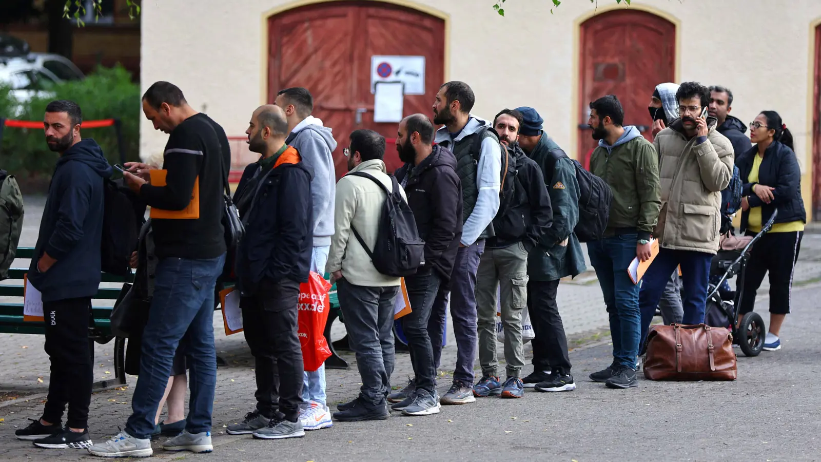 ألمانيا تفشل في ترحيل 40 ألف لاجئ في 2024