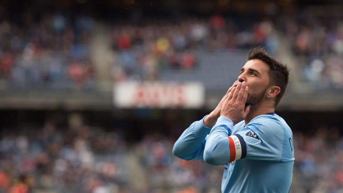 تقارير.. ديفيد فيا ينضم إلى إنييستا في نادي فيسيل كوبي الياباني