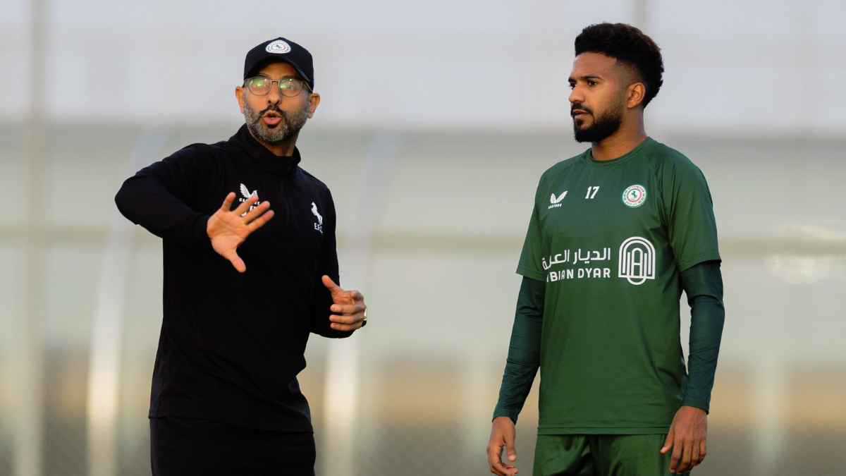 أسماء كبيرة.. أقرب 3 مرشحين لخلافة سعد الشهري في الاتفاق السعودي 