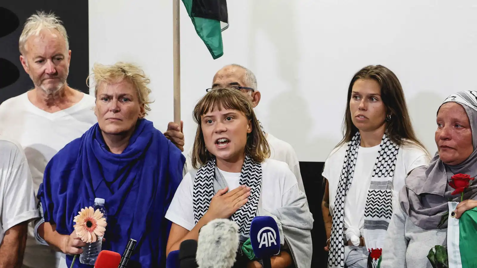 ناشطة "أسطول الصمود" ثونبرغ: عانيت سوء معاملة بالسجن الإسرائيلي