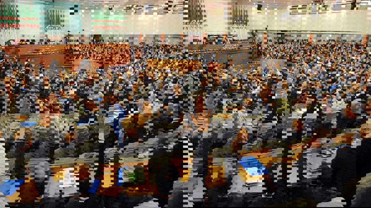 انتخاب النائب المستقل إبراهيم بوغالي رئيسا للبرلمان الجزائري الجديد