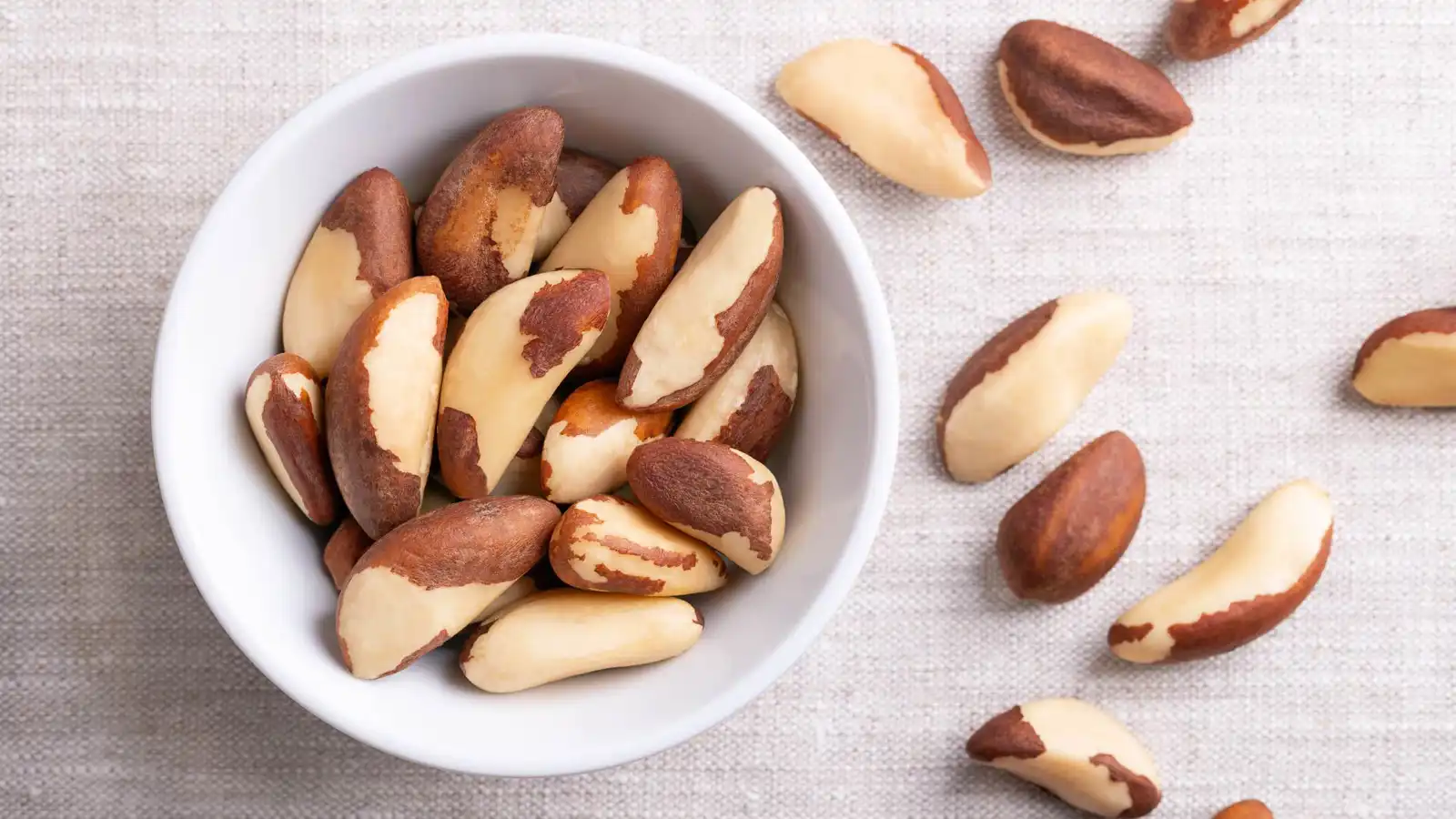 بين الفائدة والسمّية.. لماذا يُنصح بالاعتدال في الجوز البرازيلي؟