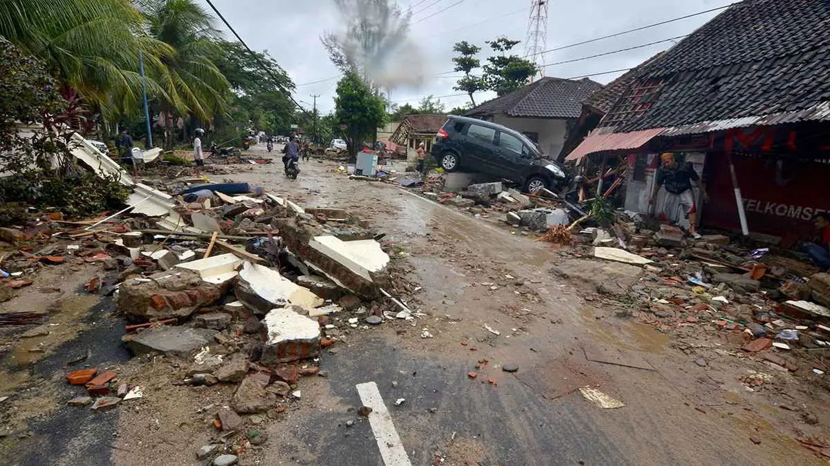 مصرع 126 شخصا في زلزال التبت