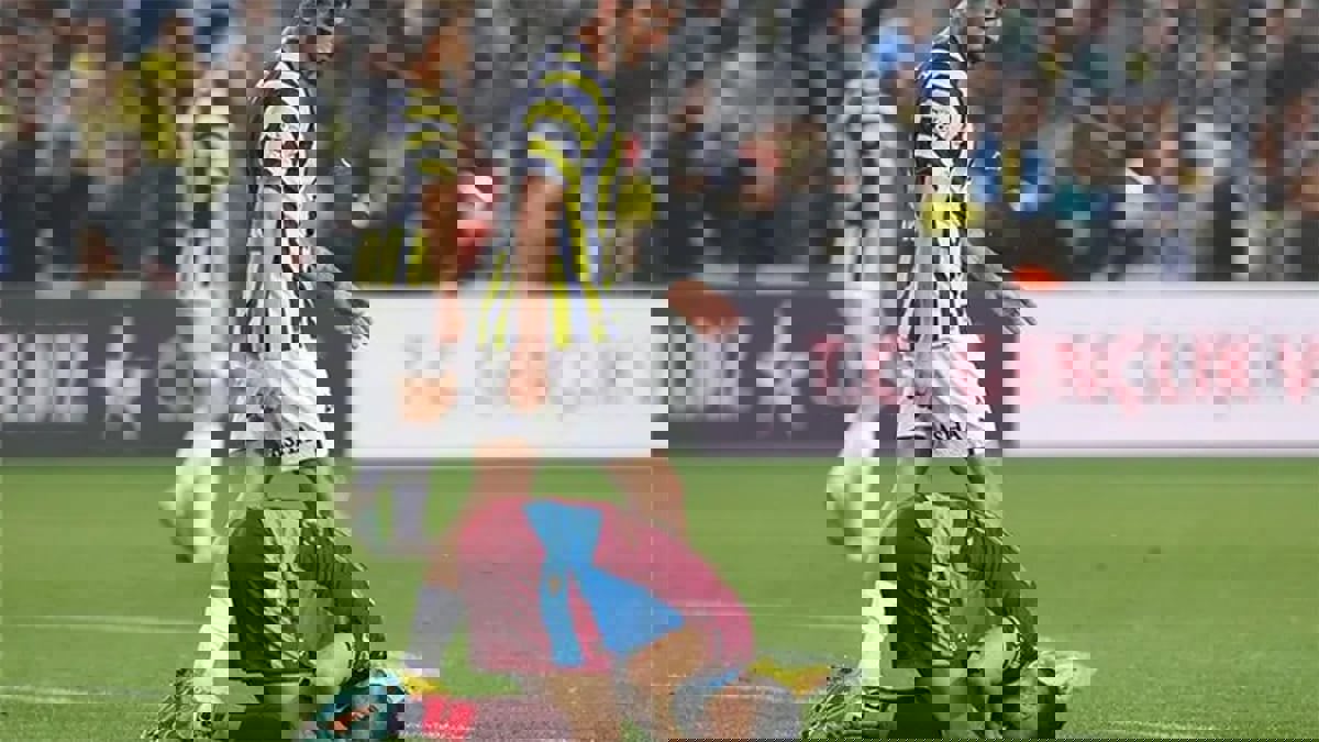 فنربخشة يعترض على تحويل لاعبه أكايدين للجنة الانضباط بدعوى "البصق" على تريزيغيه