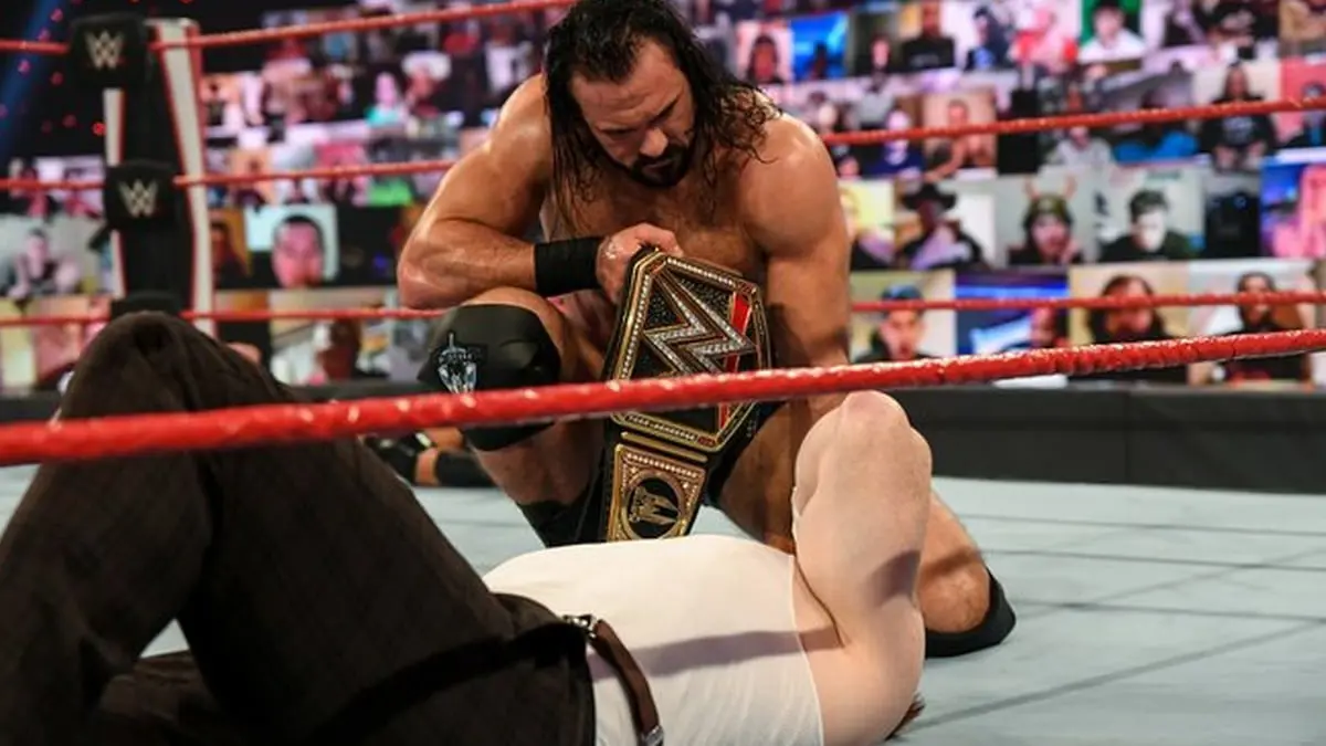 wweraw: عراك ماكنتاير وأورتن ينتهي بلا فائز.. وإعلان 3 نزالات من العيار الثقيل