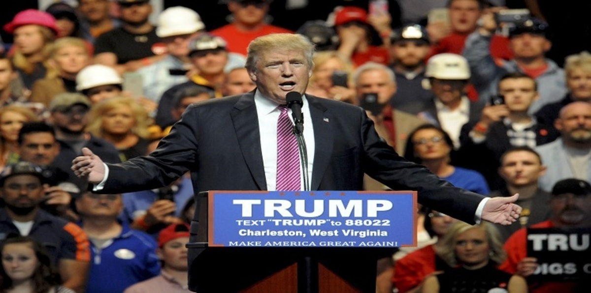 تأييد الأمريكيين لترامب يعادل ميلهم نحو كلينتون